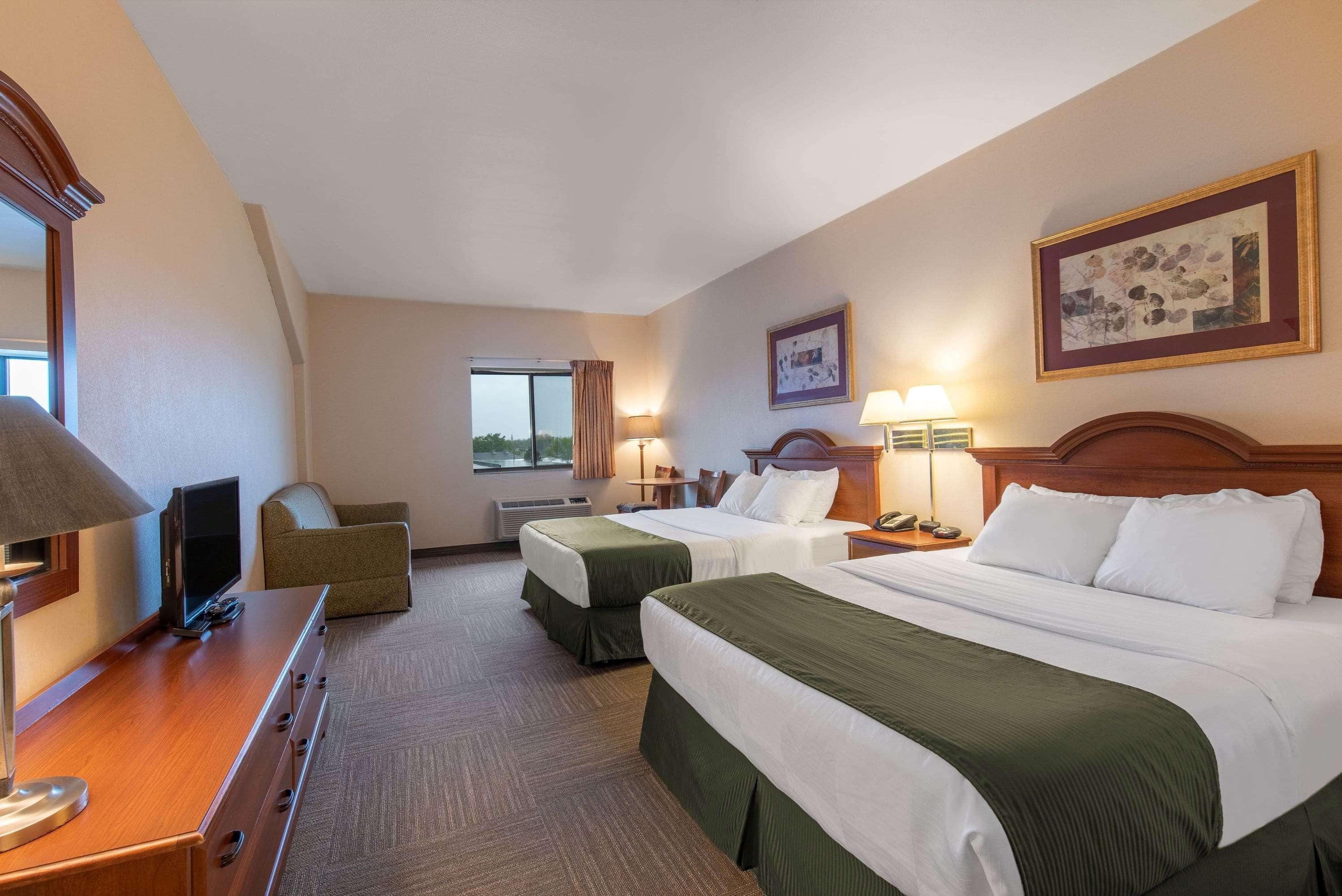 Days Inn By Wyndham Mitchell Sd Экстерьер фото