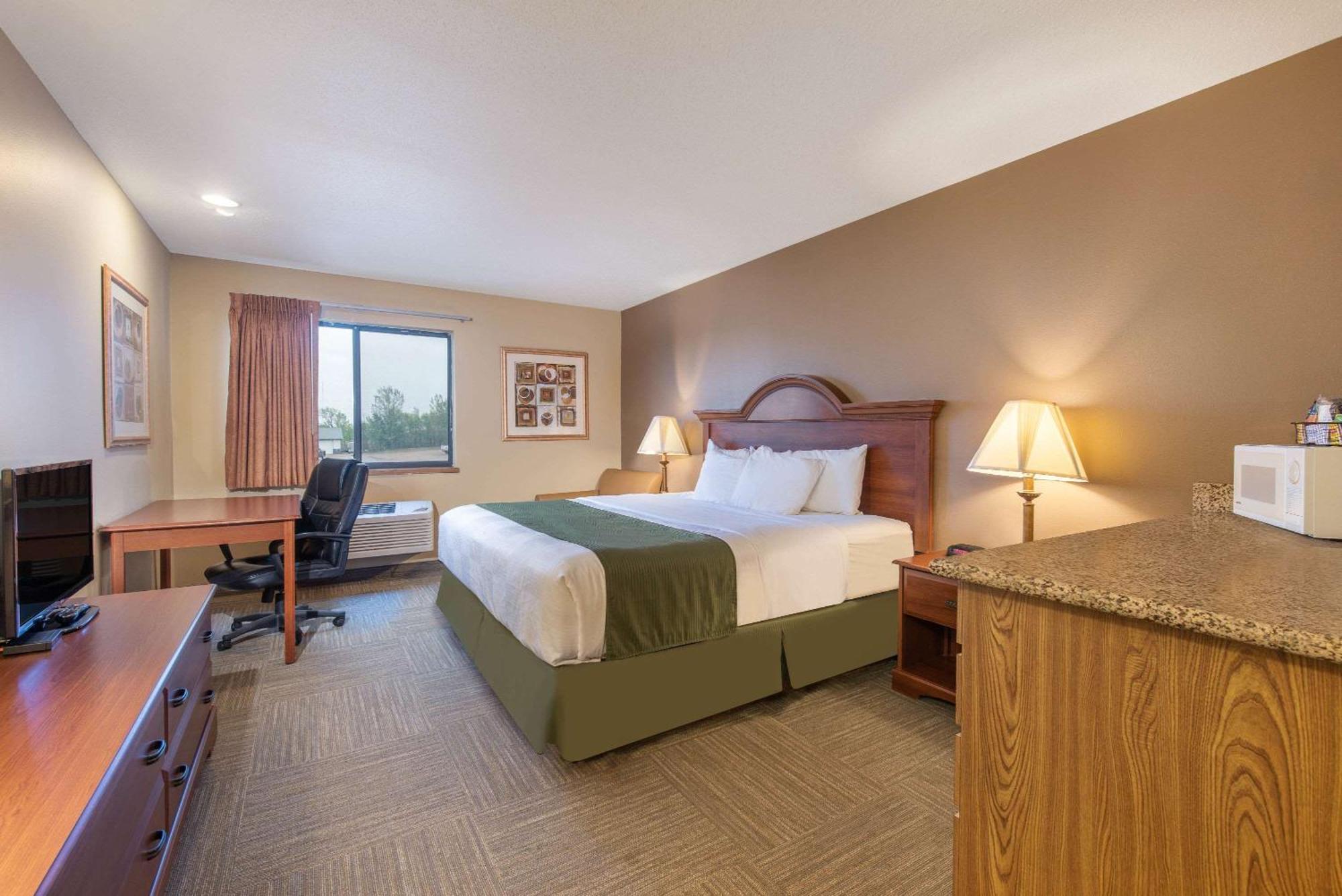 Days Inn By Wyndham Mitchell Sd Экстерьер фото